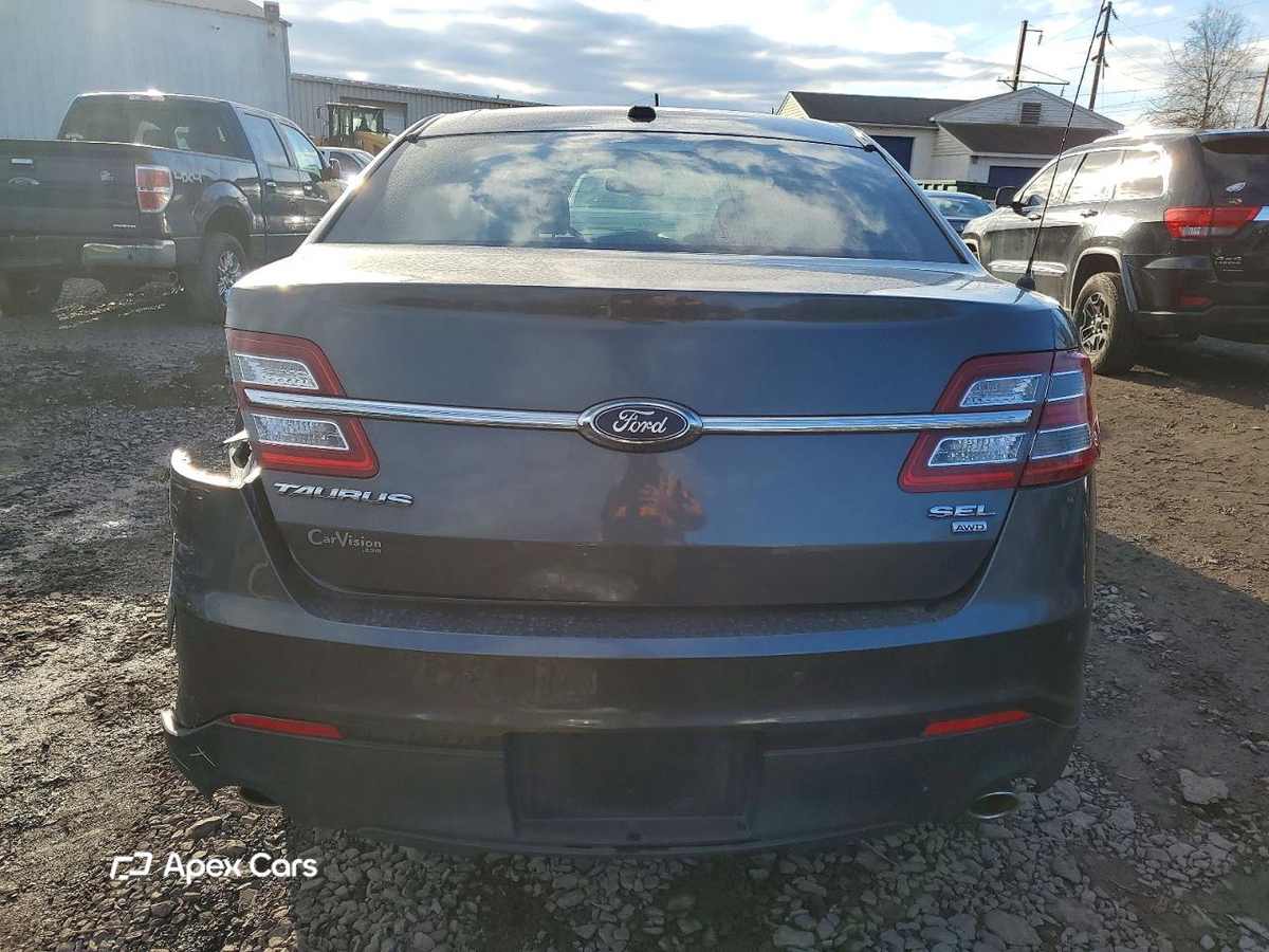 Ford Taurus 2017