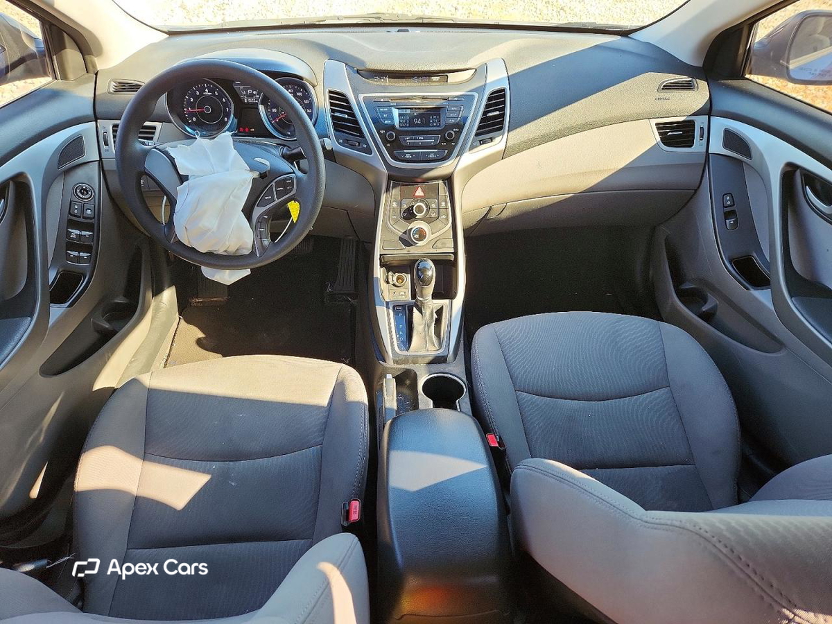 Hyundai Elantra 2016