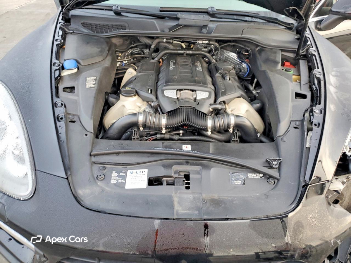 Porsche Cayenne 2011