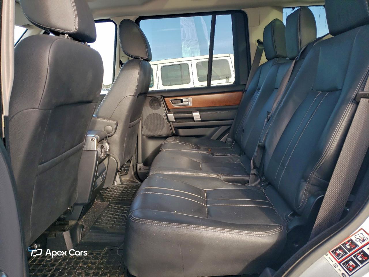 Land Rover LR4 2016