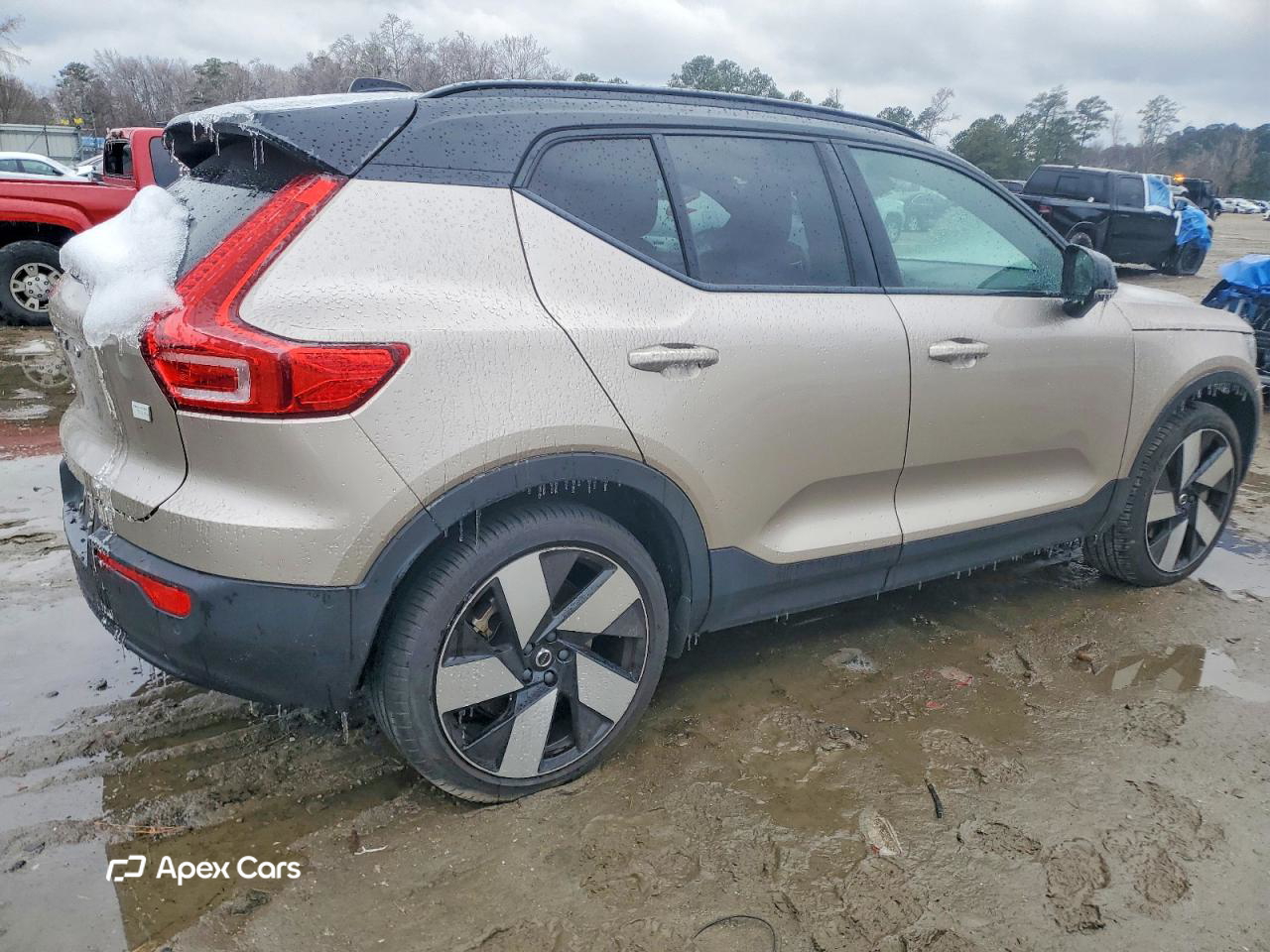 Volvo XC40 2023
