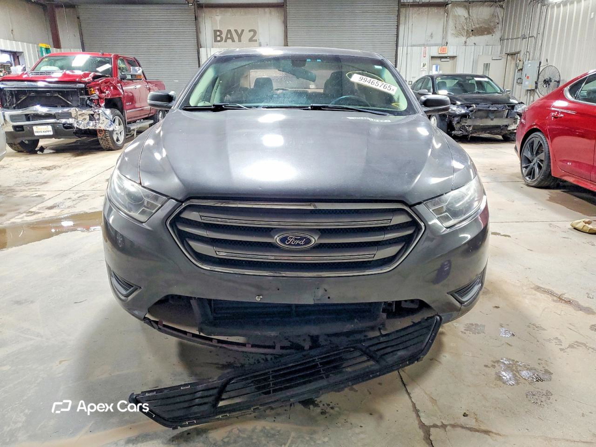 Ford Taurus 2015