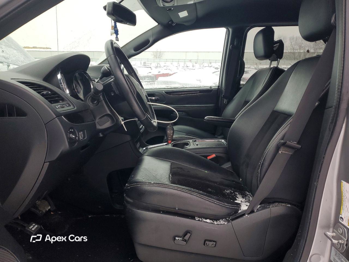 Dodge Caravan 2016