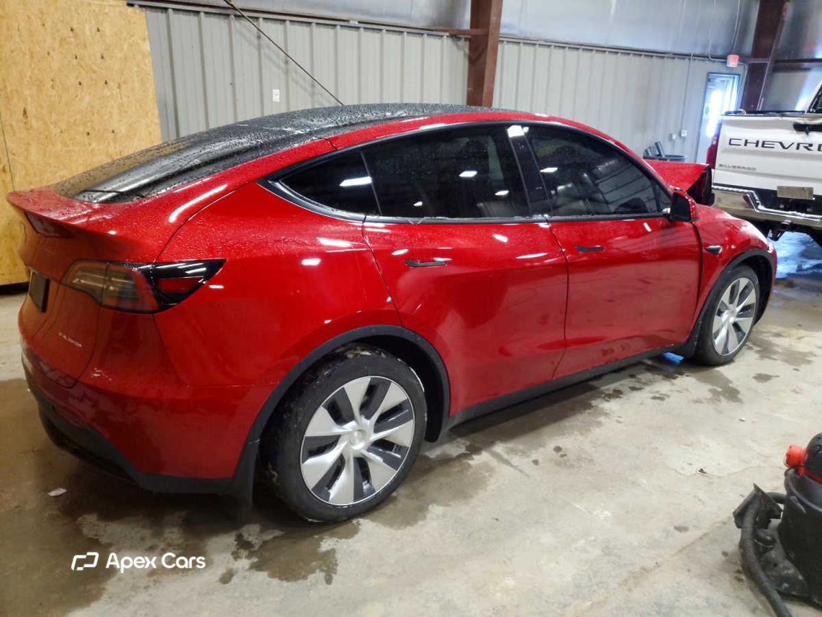 Tesla Model Y 2021