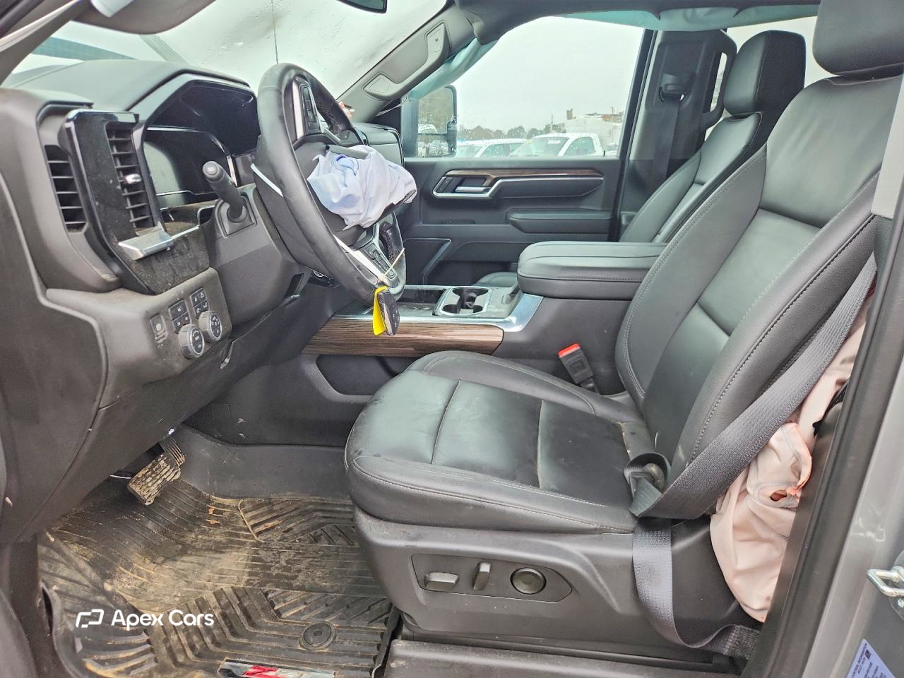 Chevrolet Silverado 2025
