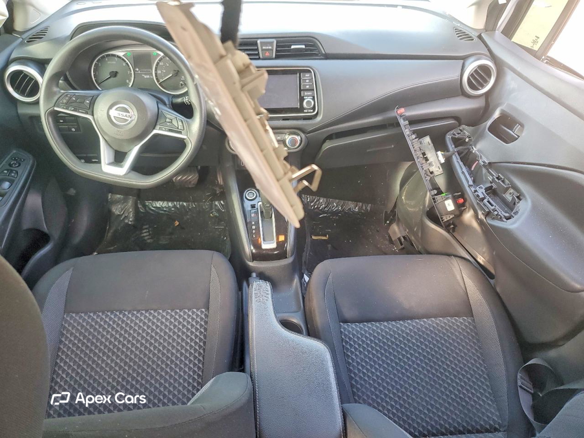 Nissan Versa 2020