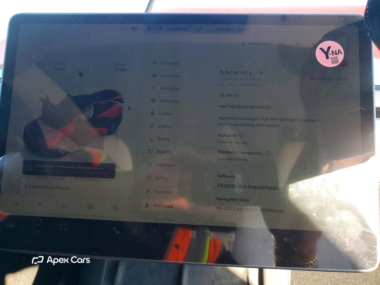 Tesla Model Y 2024