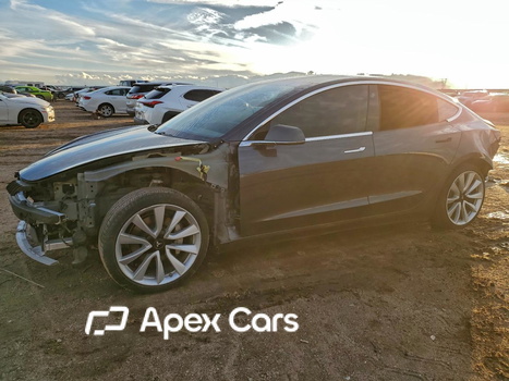 Tesla Model 3 2020 - Image 1 of 13