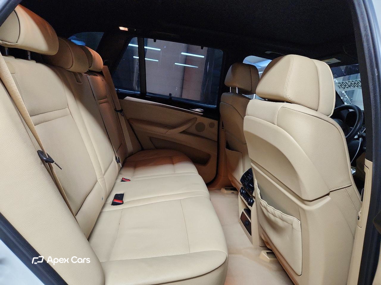 BMW X5 2011