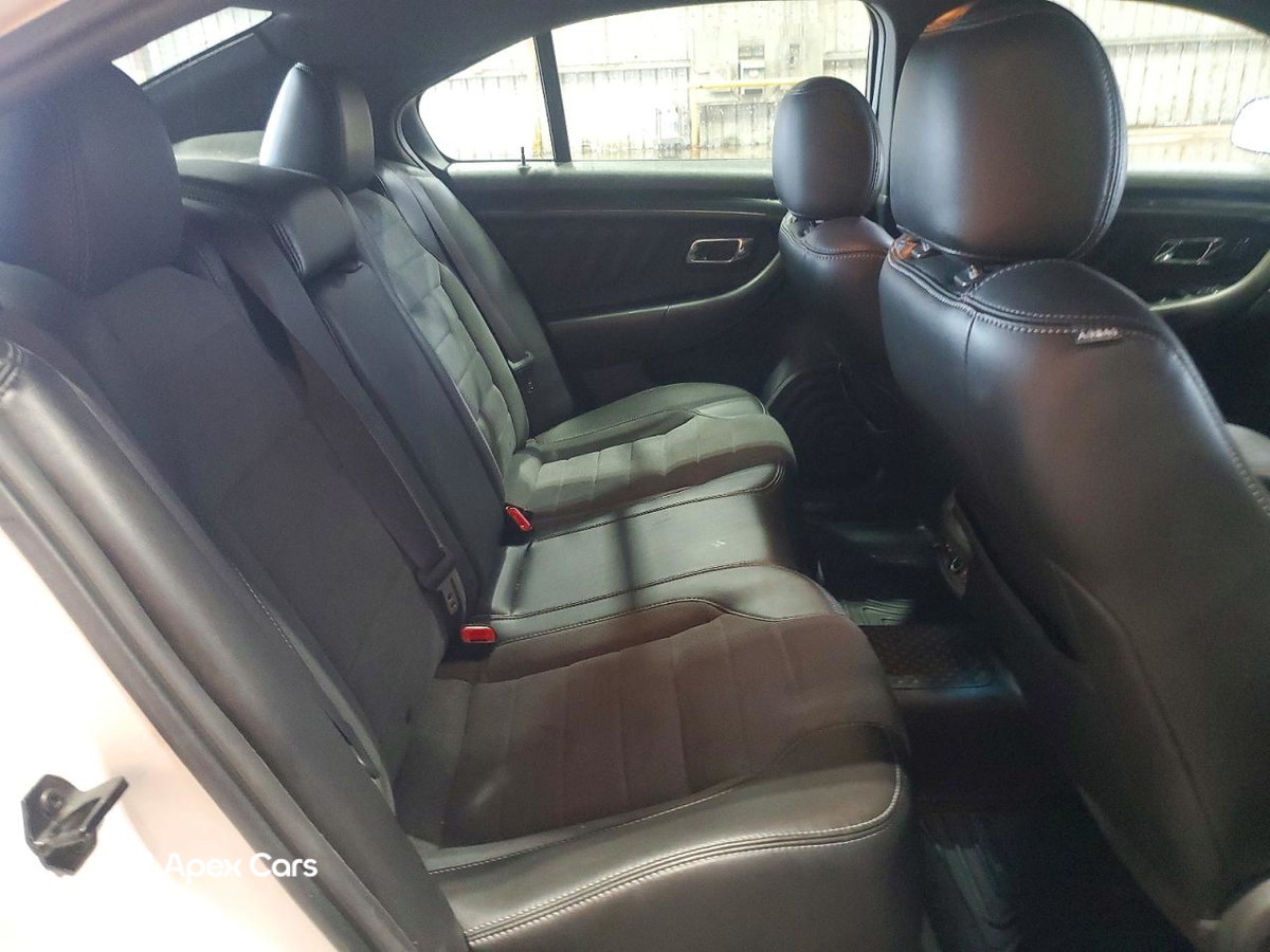 Ford Taurus 2014