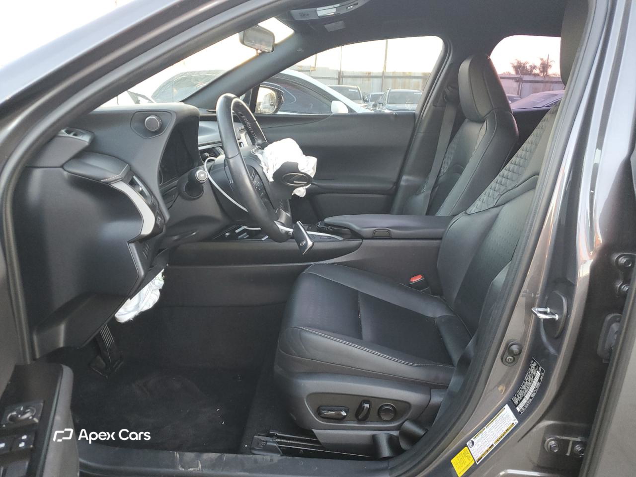 Lexus UX 2022