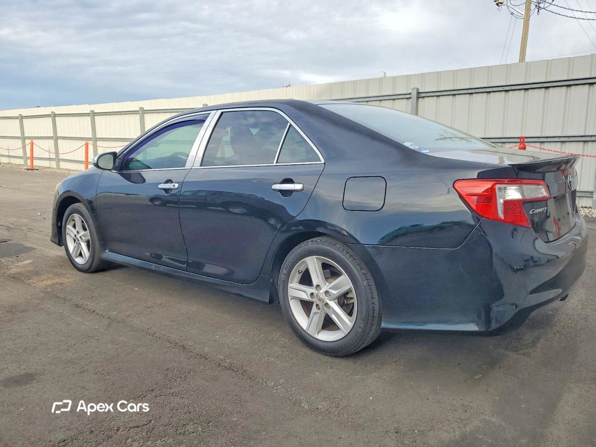 Toyota Camry 2014