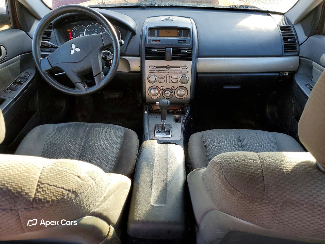 Mitsubishi Galant 2011
