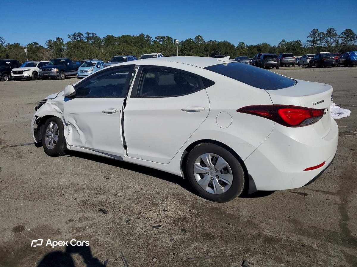 Hyundai Elantra 2016