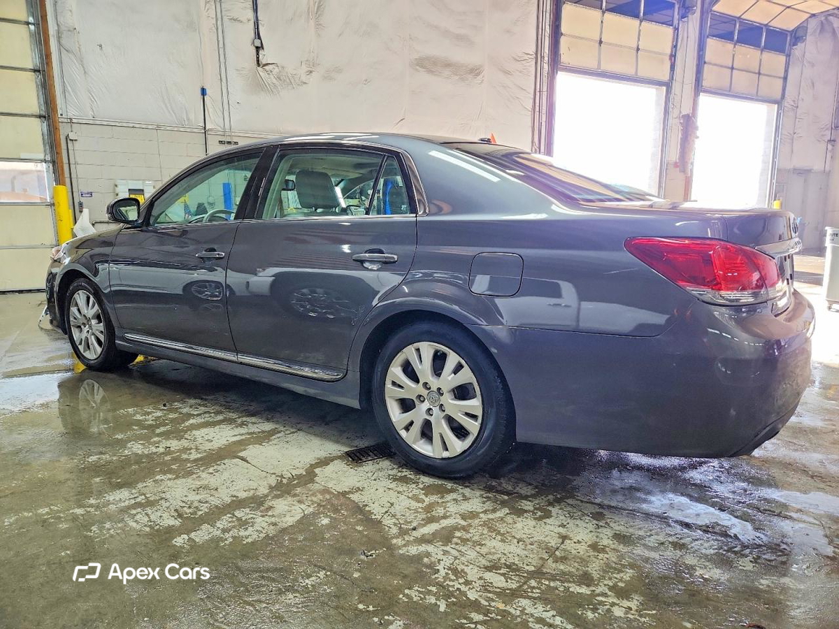 Toyota Avalon 2011
