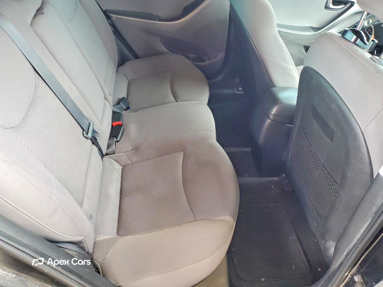 Hyundai Elantra 2016