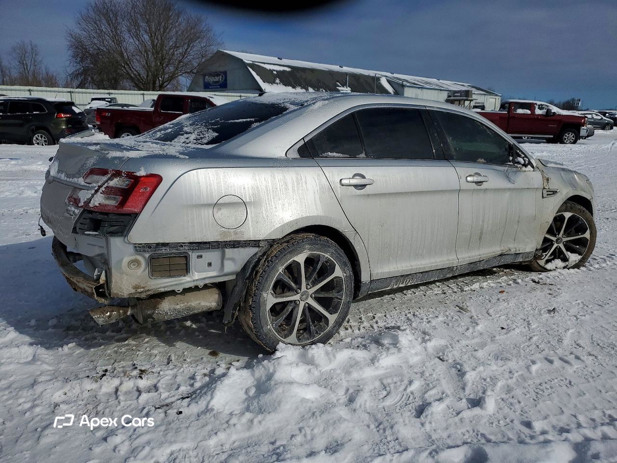 Ford Taurus 2015