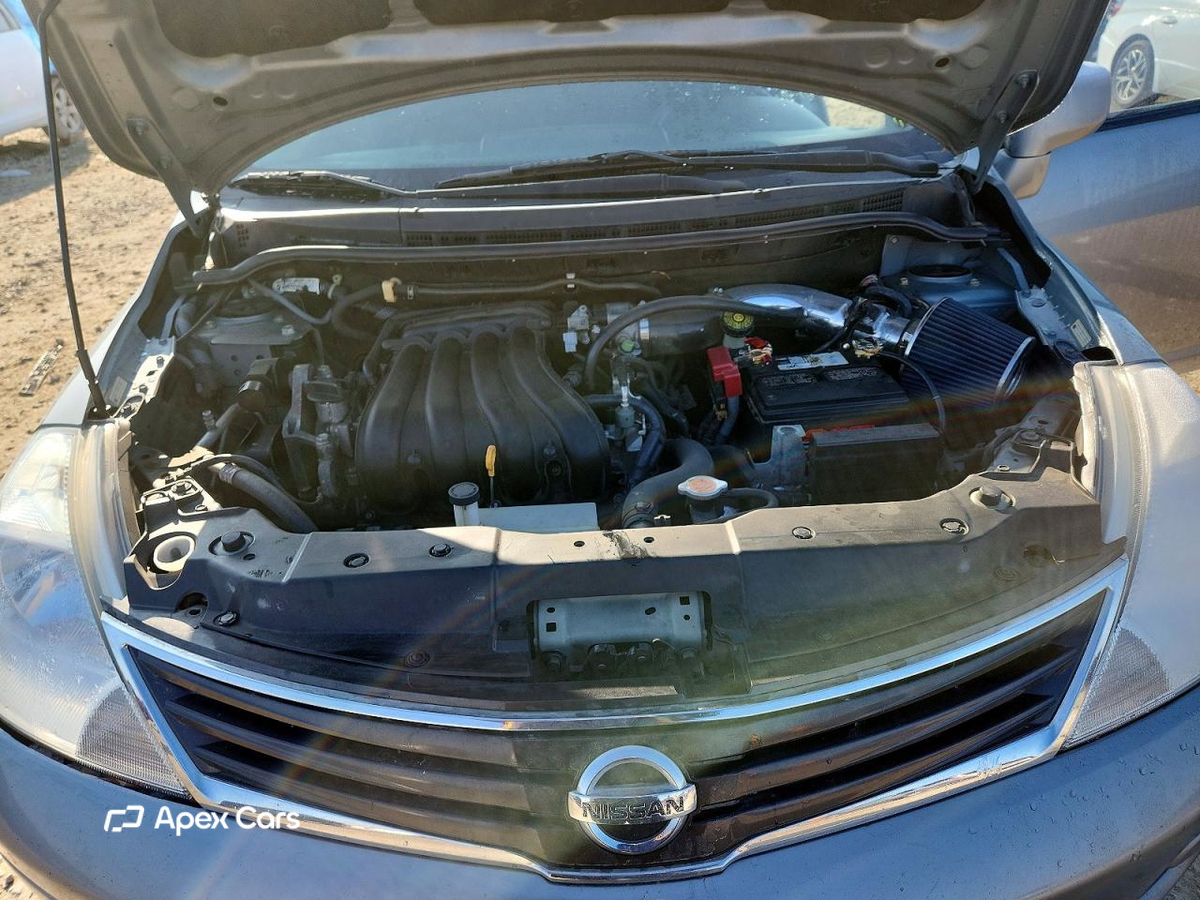 Nissan Versa 2012