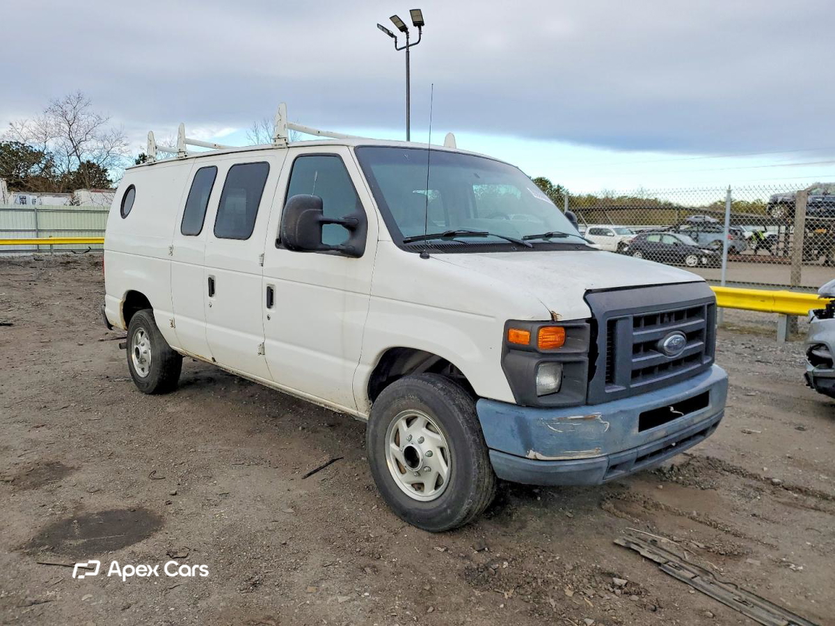 Ford Econoline 2010