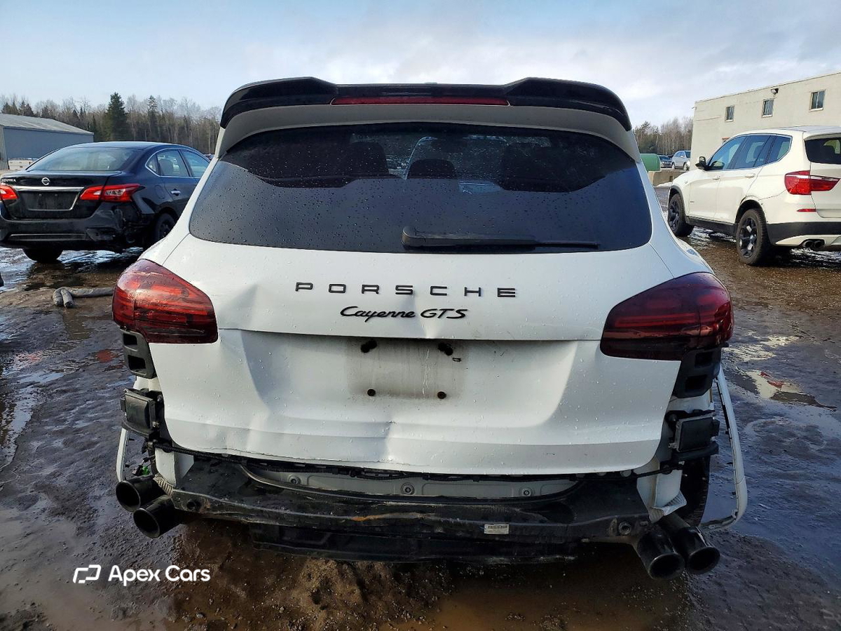 Porsche Cayenne 2016