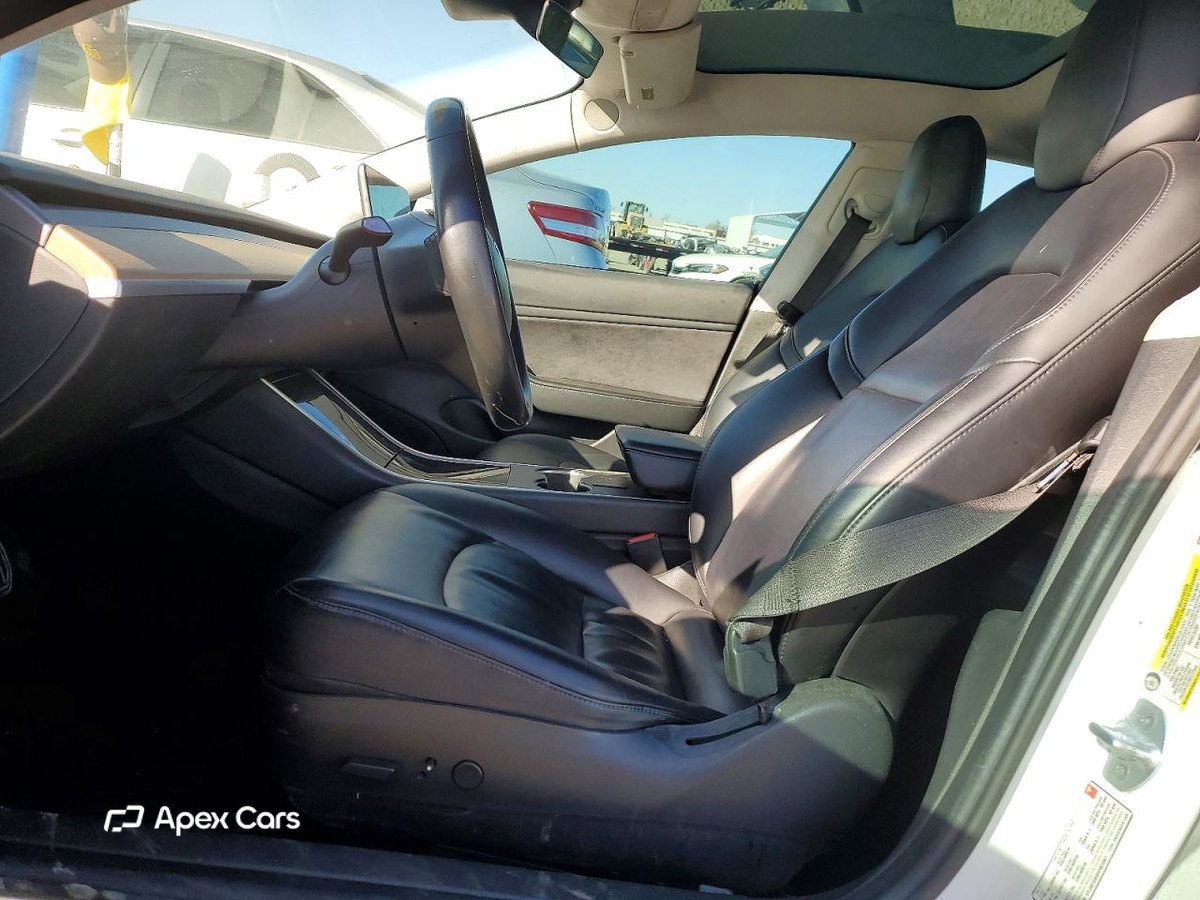 Tesla Model 3 2017