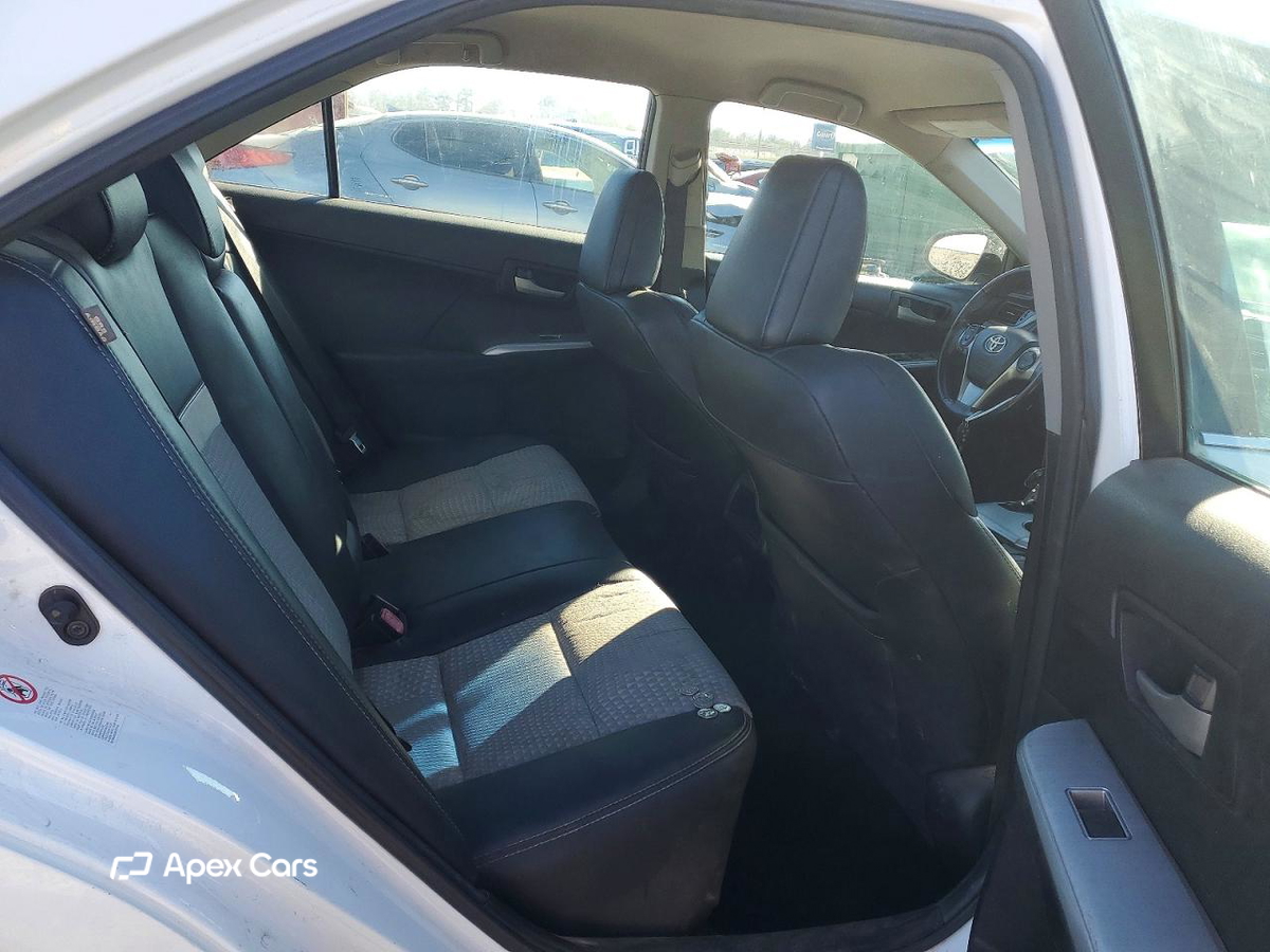 Toyota Camry 2012