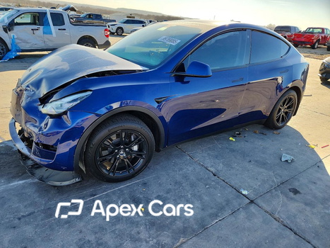 Tesla Model Y 2021 - Image 1 of 13