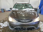 Chrysler Pacifica 2017
