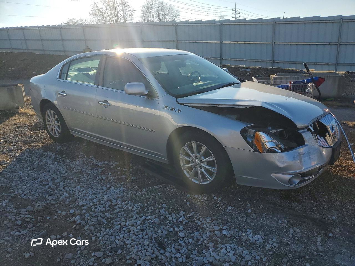 Buick Lucerne 2011
