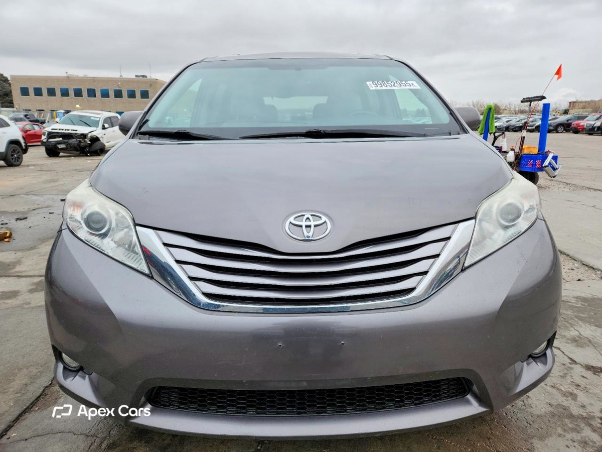 Toyota Sienna 2017
