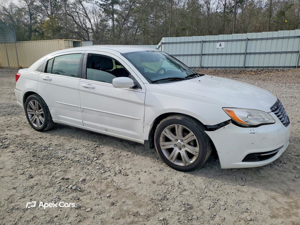 Chrysler 200 2013