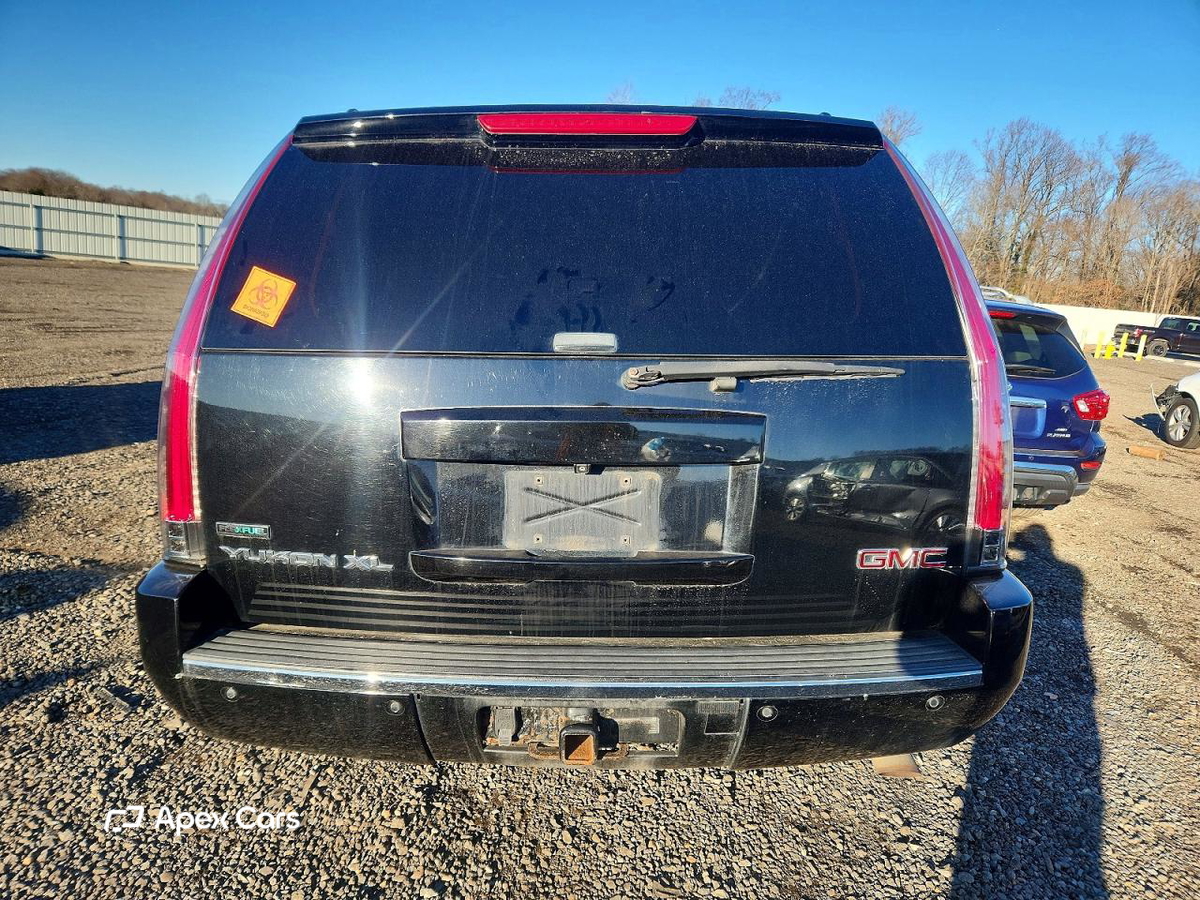 GMC Yukon 2011