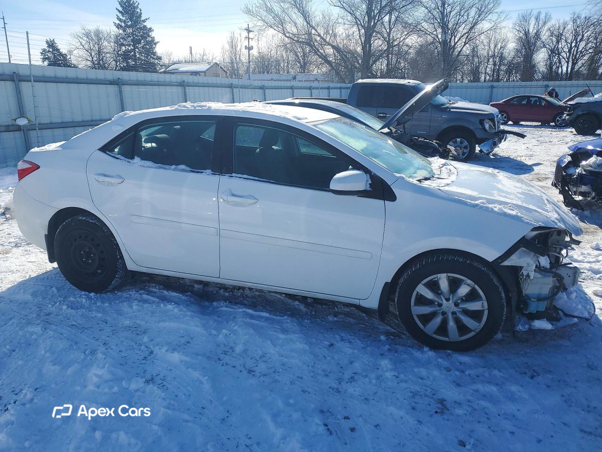 Toyota Corolla 2015
