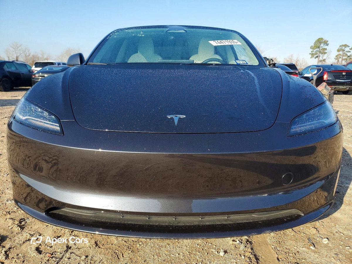 Tesla Model 3 2025