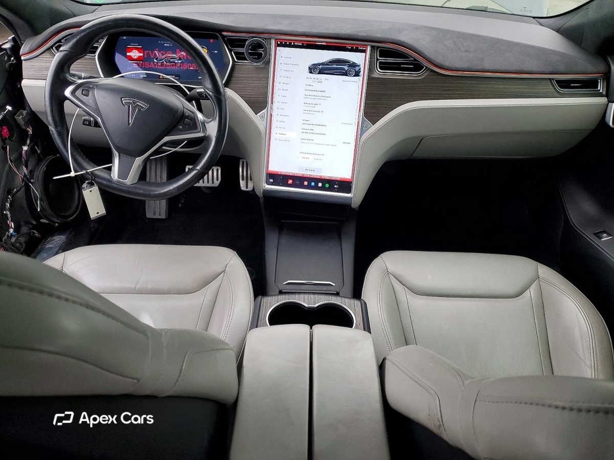 Tesla Model S 2016