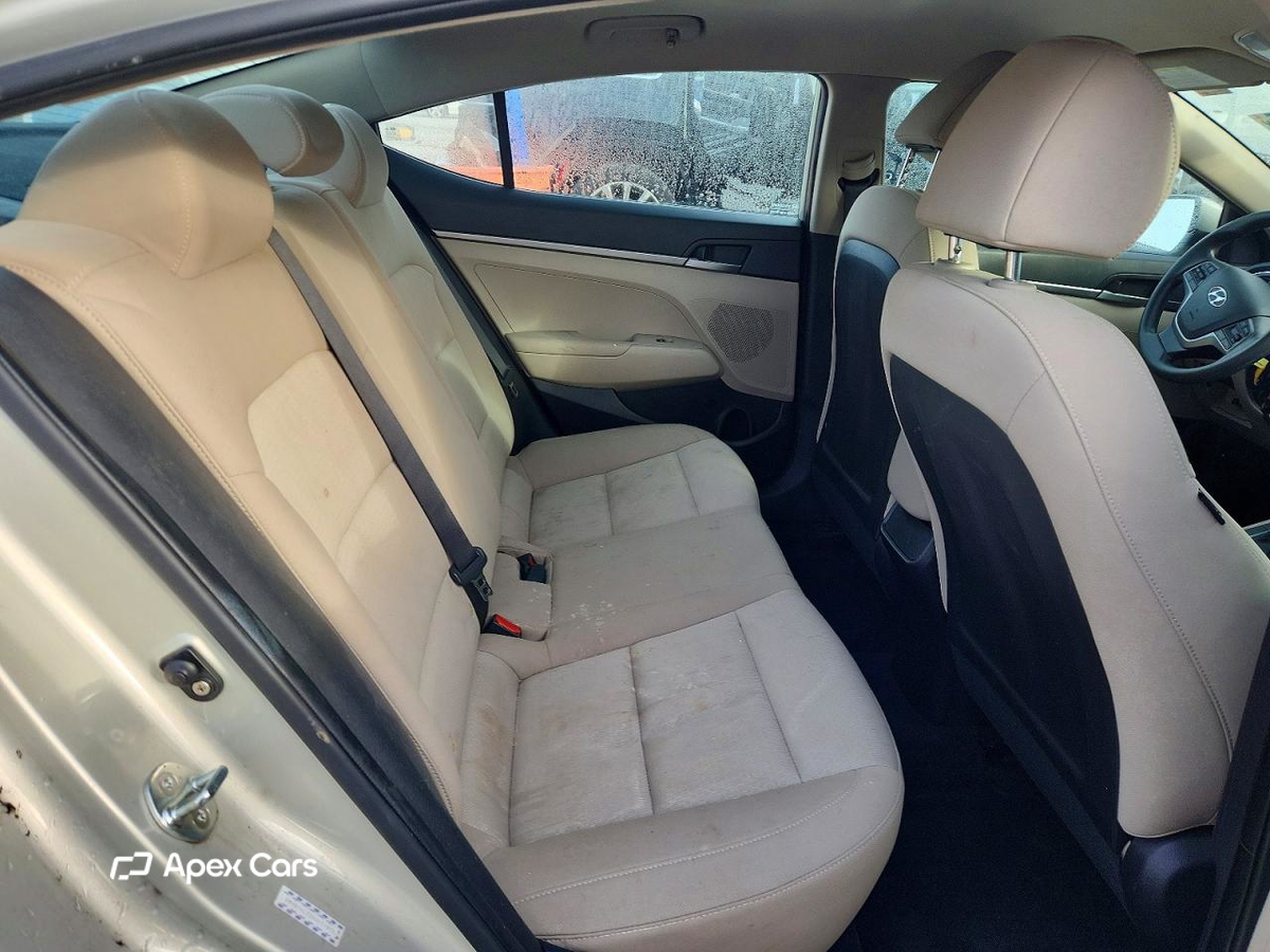 Hyundai Elantra 2017