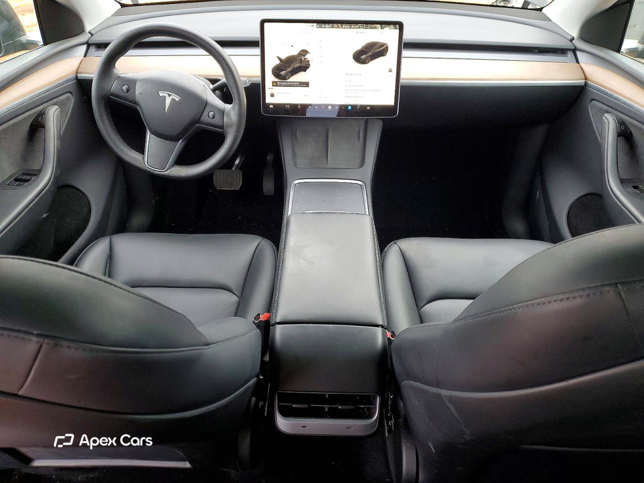 Tesla Model Y 2025