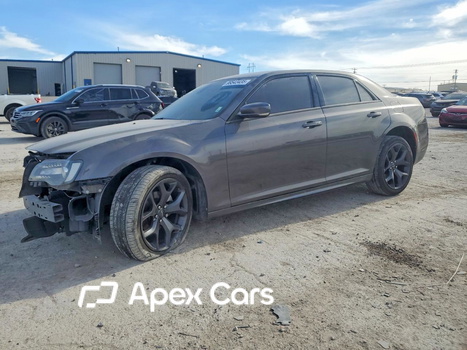 Chrysler 300 2021 - Image 1 of 14