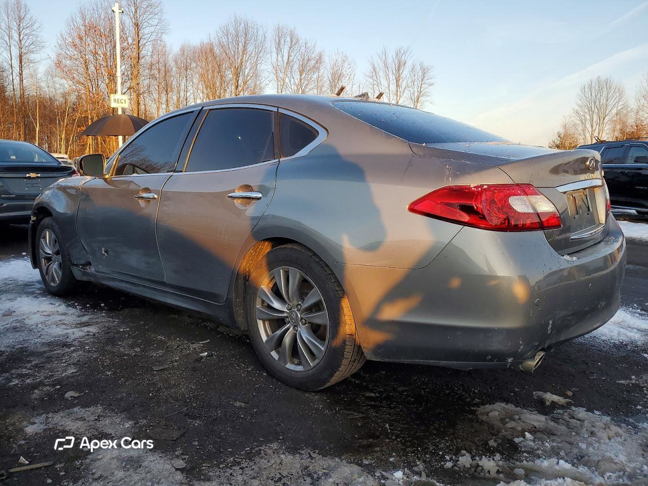 Infiniti M 2013