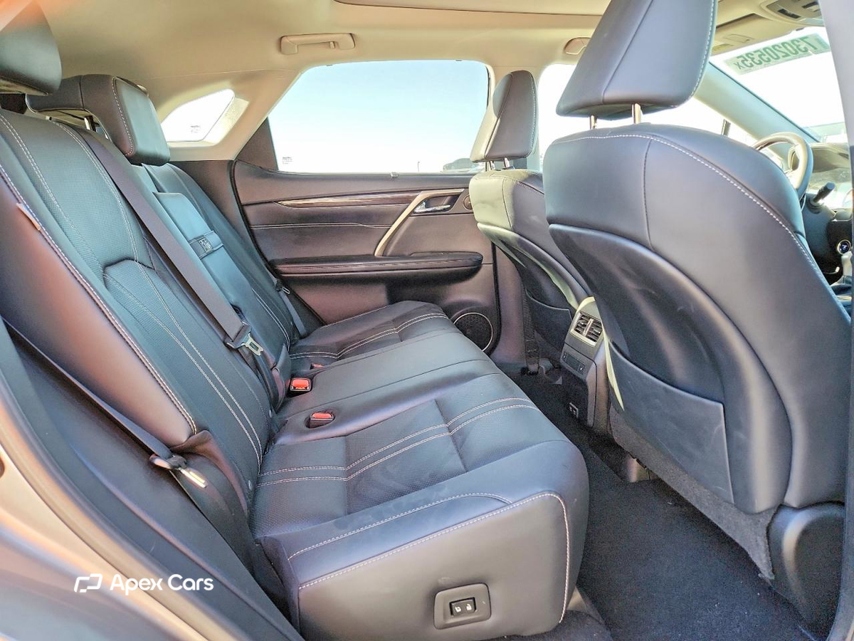 Lexus RX 2021