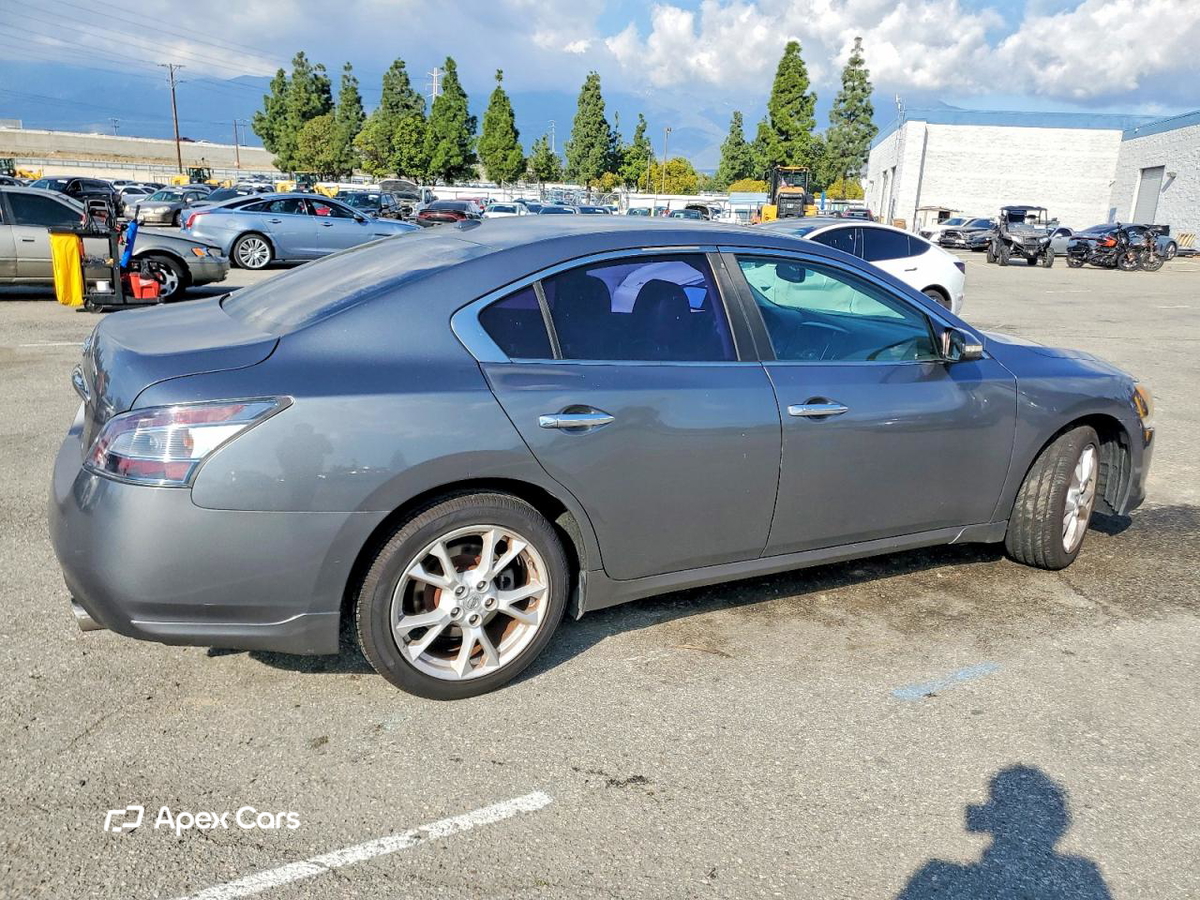 Nissan Maxima 2014