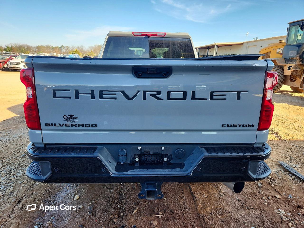Chevrolet Silverado 2025