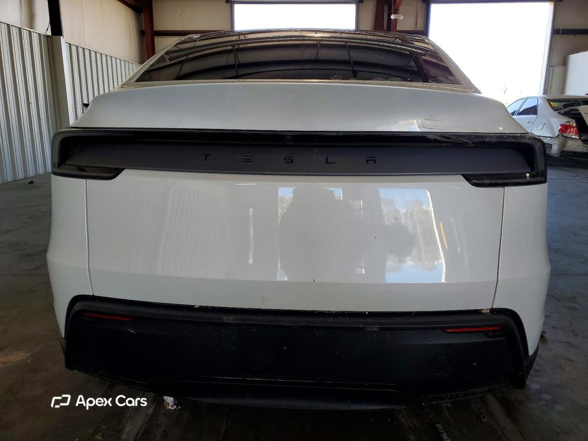 Tesla Model Y 2026