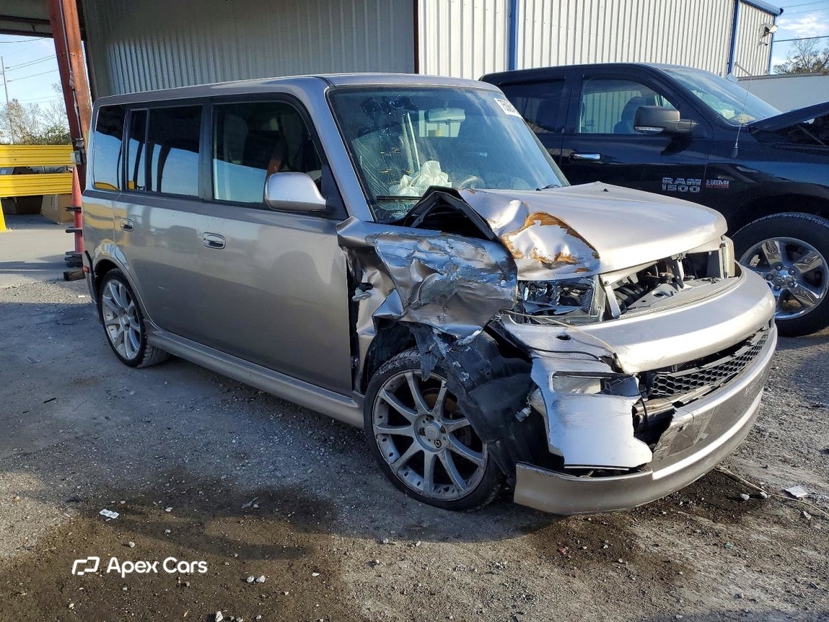 Scion xB 2005