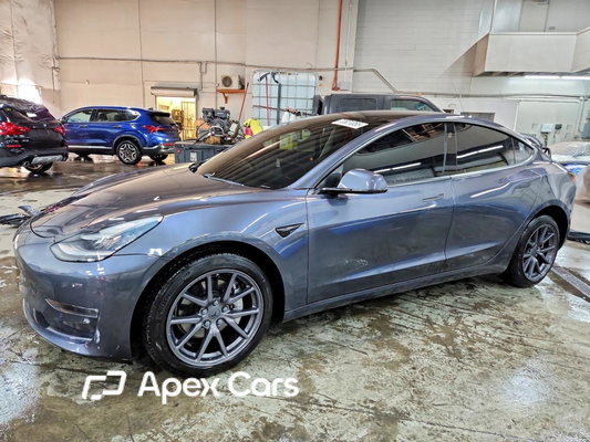 Tesla Model 3 2018 - Image 1 of 14