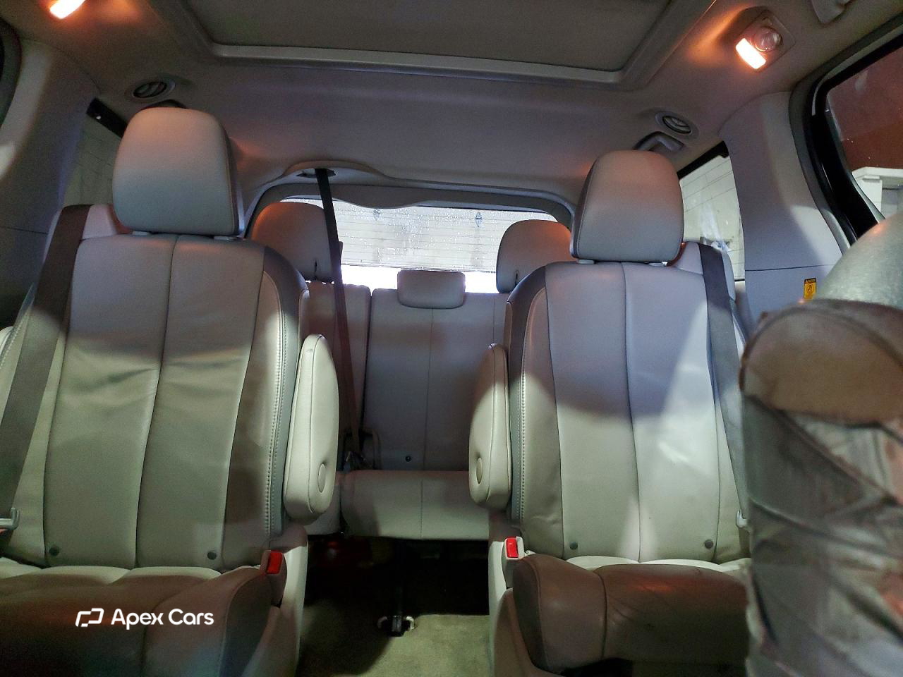 Toyota Sienna 2013