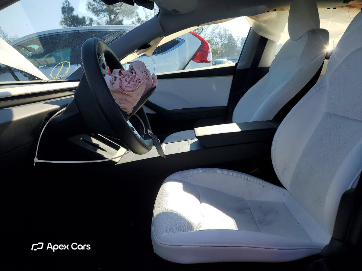 Tesla Model 3 2025