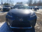 Lexus UX 2025