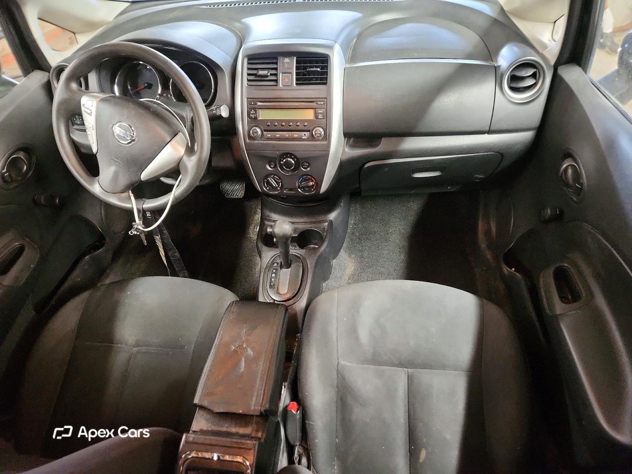 Nissan Versa 2015