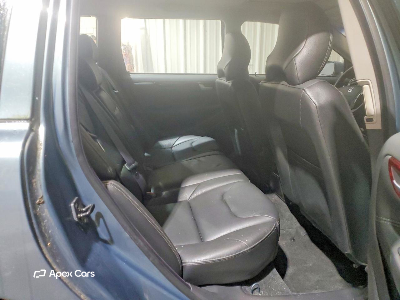 Volvo V70 2004